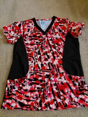 Gem Scrubs Red, White and Black Printed V-Neck Medical Scrub Top